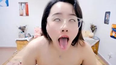 Posh Japanese girl Qin Qin ass fucking to squirting orgasm