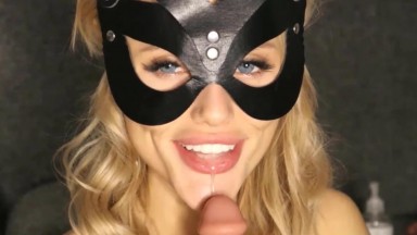 Masked Latvian top-notch nymphet Betty teasing and squirting